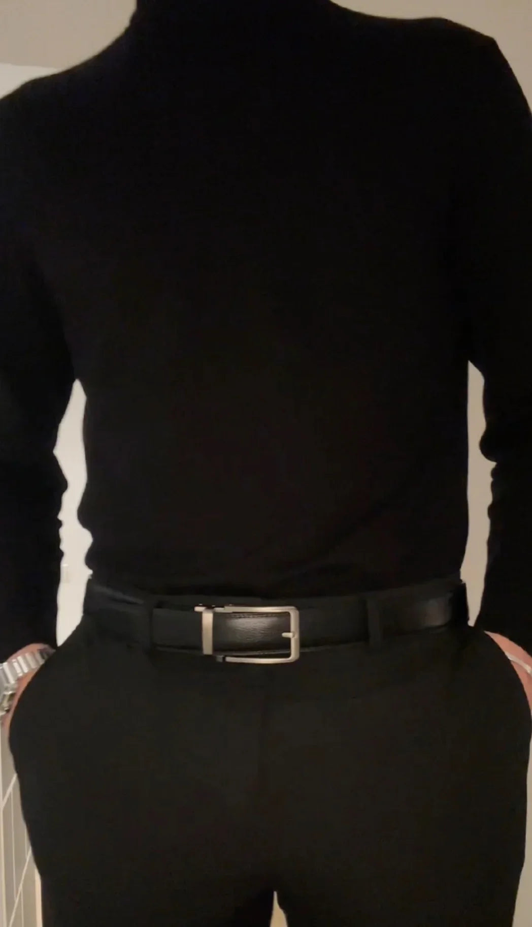 Montero™ la ceinture de l’homme précis, élégant et sûr de lui.